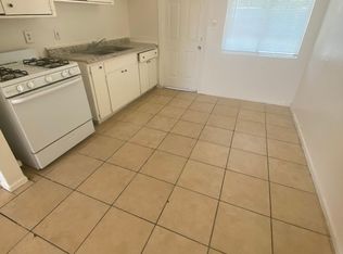 1012 Rodgers Rd #1-11, Hanford, CA 93230