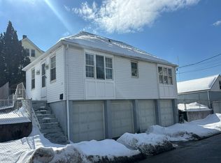 39 Chambers St, Cumberland, RI 02864