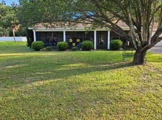 9140 Ridge Dr, Navarre, FL 32566