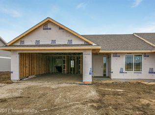 2251 E Highview Dr, Des Moines, IA 50320