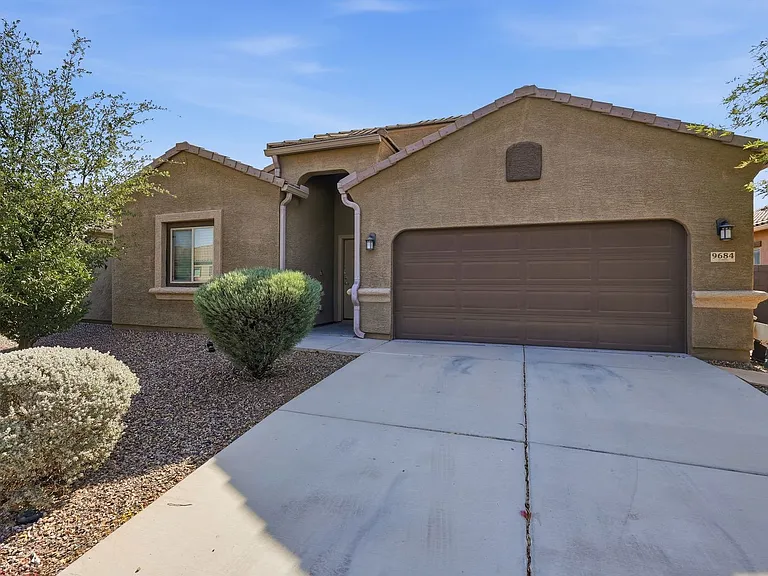 9684 N Texas Ebony Ln — Photo 2