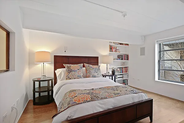 Sold by Citi Habitats | media 9