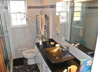 3920 204th St, Bayside, NY 11361