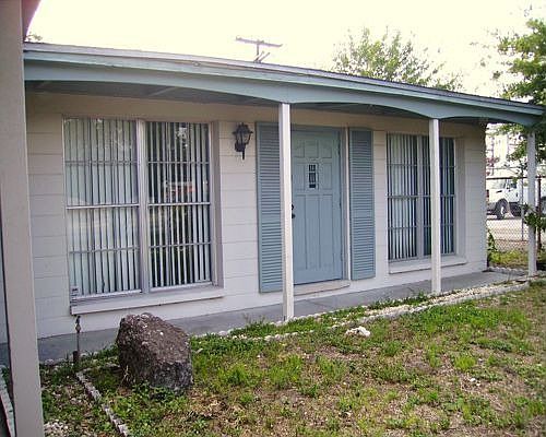 2nd image of 1415 S 78th St