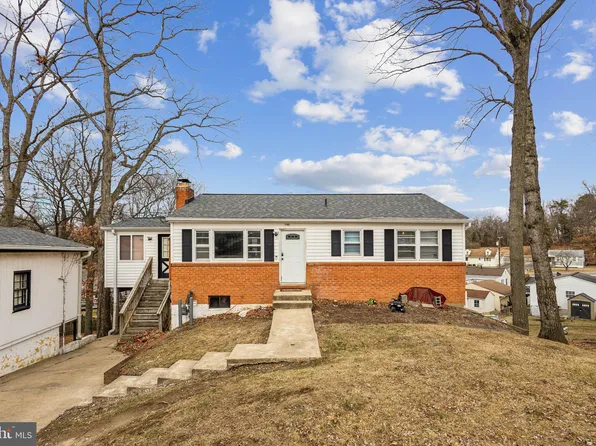 17460 Wilson St, Dumfries, VA 22026