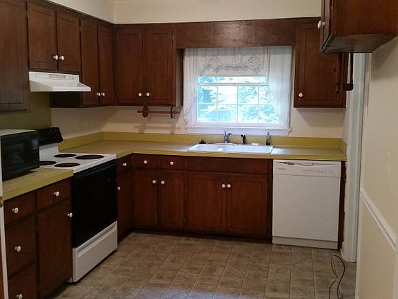 4th image of 732 Westwood Dr