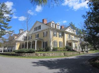 124 Dover Rd, Wellesley, MA 02482