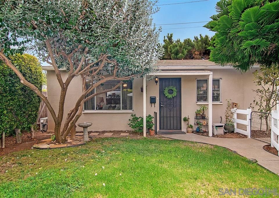1st image of 4735 1/2 Valencia Dr