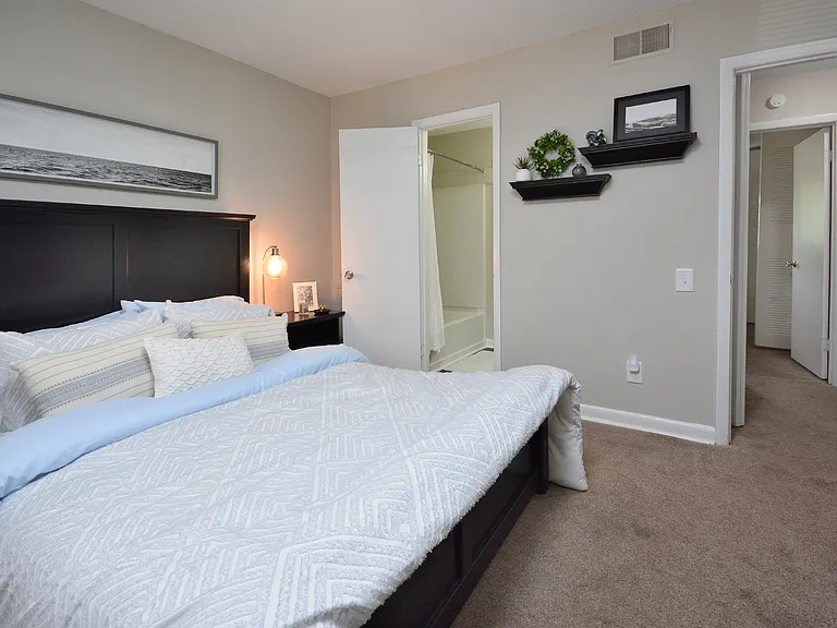 Keystone Apartments — Photo 53