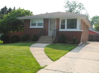 3806 Liberty Blvd, Westmont, IL