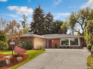 3905 NE 100th St, Seattle, WA 98125