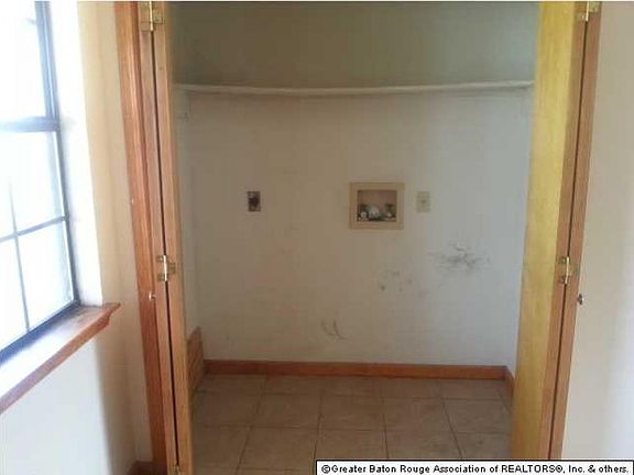 5th image of 3318 Landmor Dr