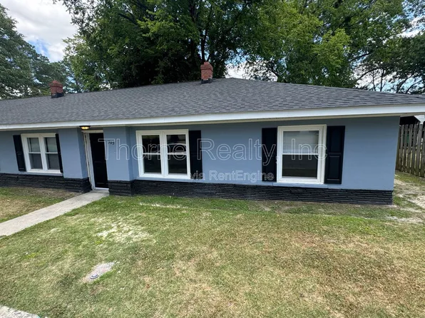 305 E Battle Ave, Tarboro, NC 27886