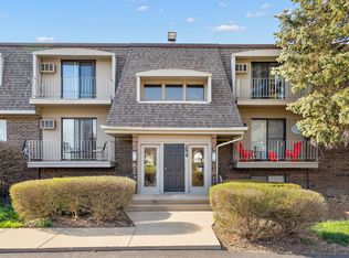 254 Bailey Rd #G, Naperville, IL 60565