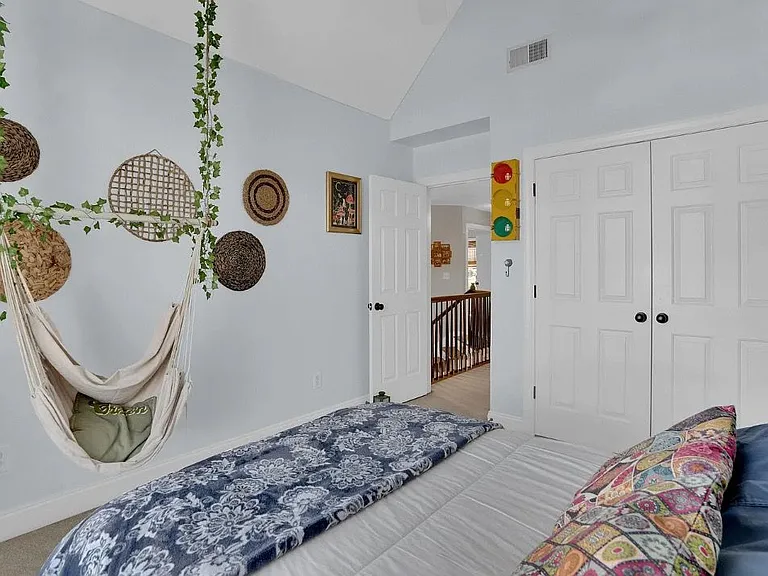 1005 Tarrytown Ln — Photo 29