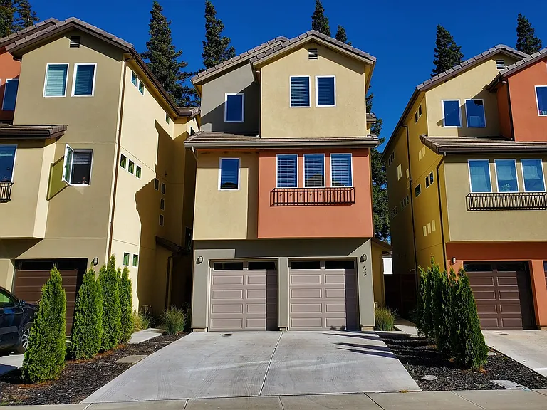 53 Rio Viale Ct — Photo 1