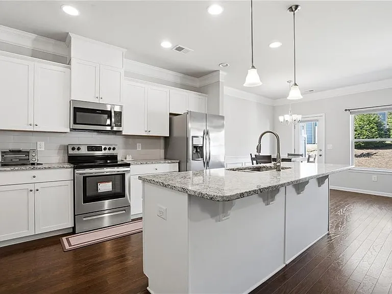 2639 Bloom Cir — Photo 4
