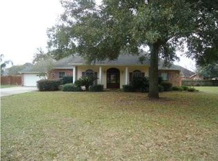 222 Artisan Rd, Lafayette, LA 70508