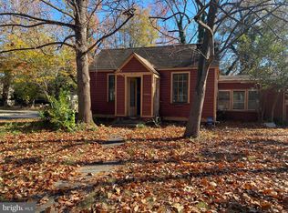 9037 49th Pl NE, College Park, MD