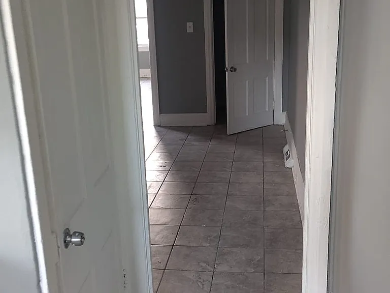 206 Fairground Ave — Photo 3