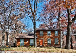 1612 Creightonwood Ct, High Ridge, MO 63049