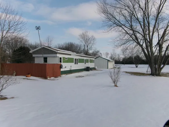 6815 S 250th St E, Macy, IN 46951