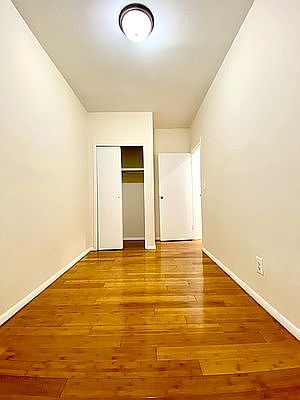 4th image of 509 E 78th St APT 1a