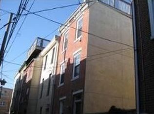 710 S Darien St, Philadelphia, PA 19147