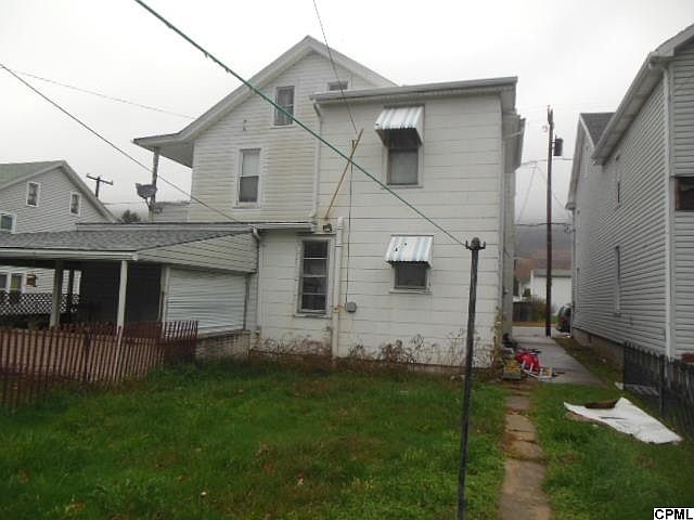 2nd image of 224 Main St