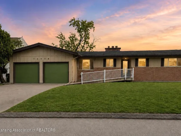 10238 Lafayette Ln, Dimondale, MI 48821
