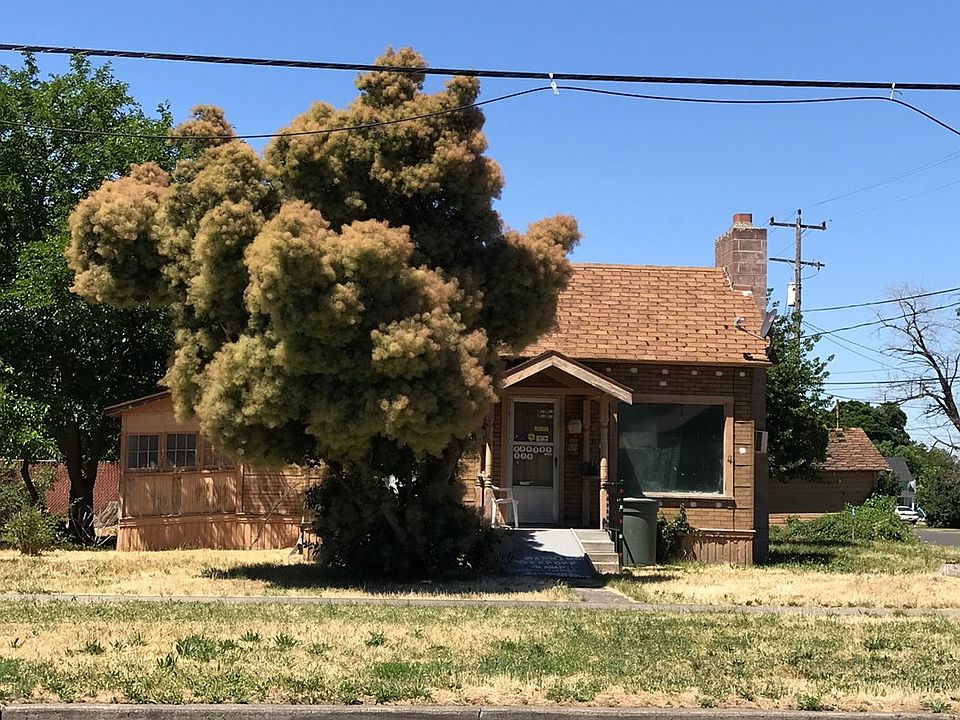 2nd image of 151 W Broadway Ave