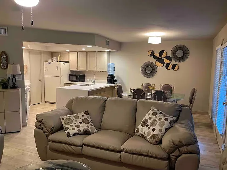 1912 Gulf Blvd #108 — Photo 9