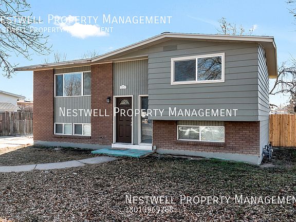 3rd image of 1257 W Teakwood Dr