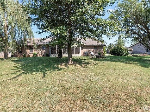 5th image of 1237 Bramblewood Rd