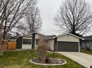 528 W Cobblestone Pl, Nampa, ID 83651