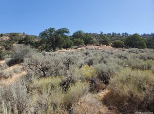 24081 Jacaranda Dr, Tehachapi, CA 93561