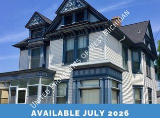117 Page St NE, Grand Rapids, MI 49505