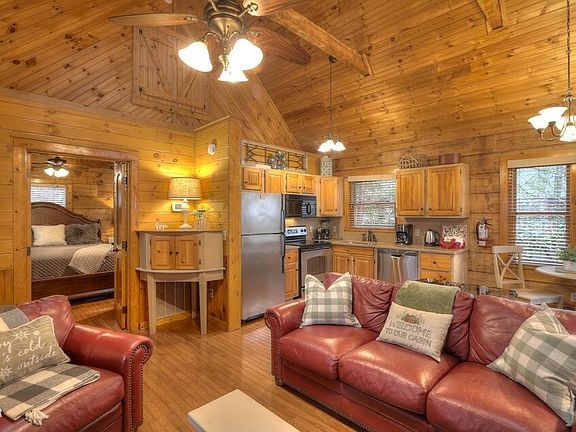 5th image of 223 Oak Haven Way