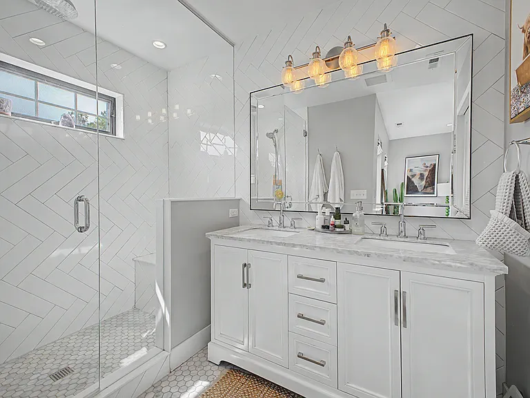 1371 Raleigh St — Photo 28