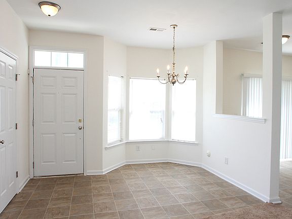 Breakfast Nook/Dining