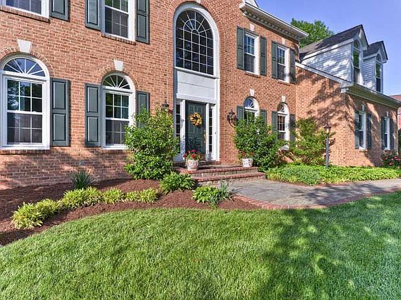 2nd image of 13110 Meadow Hall Ct