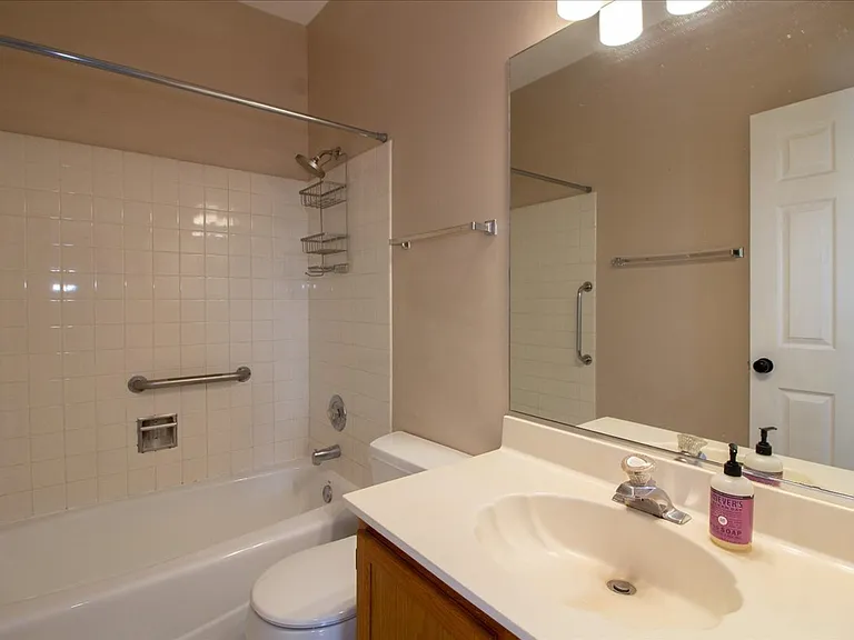 1216 Tennyson Ln #1216 — Photo 15