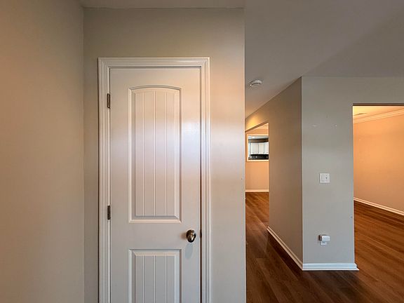 4th image of 3637 Moseley Dr