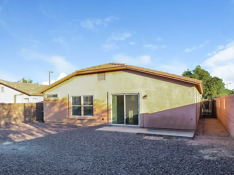 25213 W Cranston Pl — Photo 14