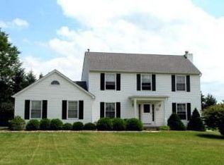 29450 Willow Ln, New Hudson, MI 48165