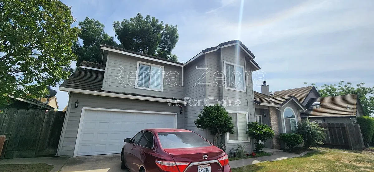 Building Photo - 1020 Stonridge Dr