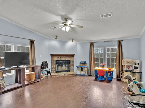 8182 Shirley Francis Rd, Shreveport, LA 71129