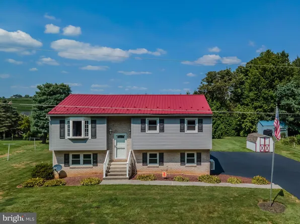 1476 Boiling Springs Rd, Boiling Springs, PA 17007