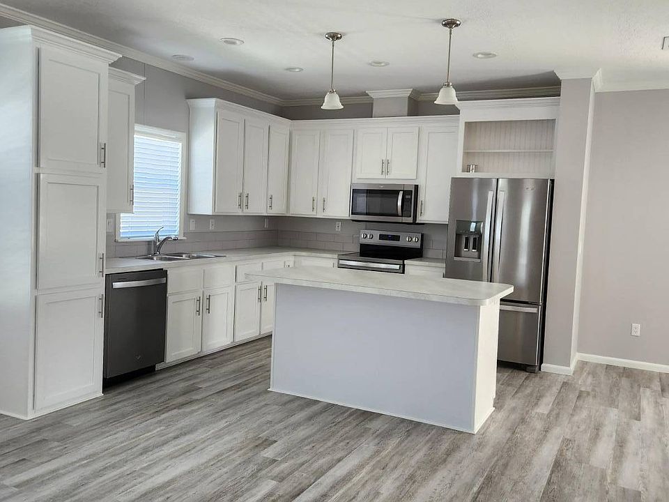 1st image of 2525 Gulf City Rd #61