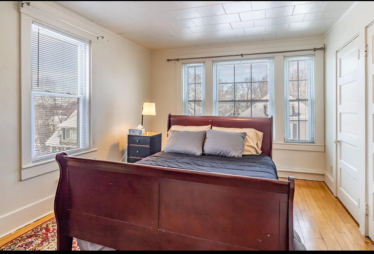 1 bed, 746 sqft, $1,400 — Photo 4
